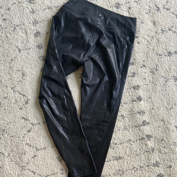 Fabletics leggings - Picture 2 of 2